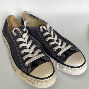 Navy converse